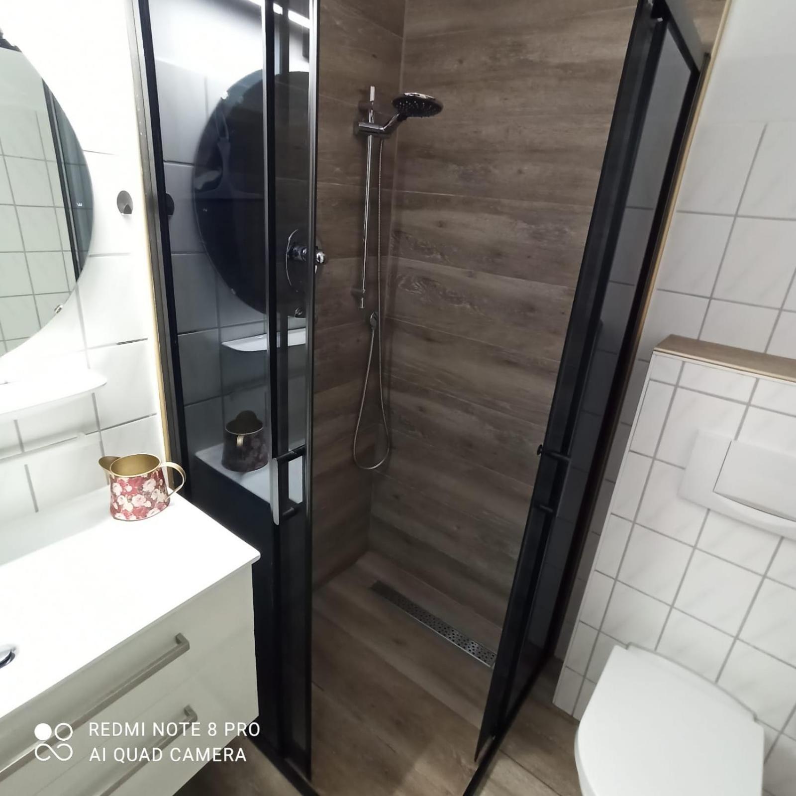 Lav Apartment Ровин Екстериор снимка
