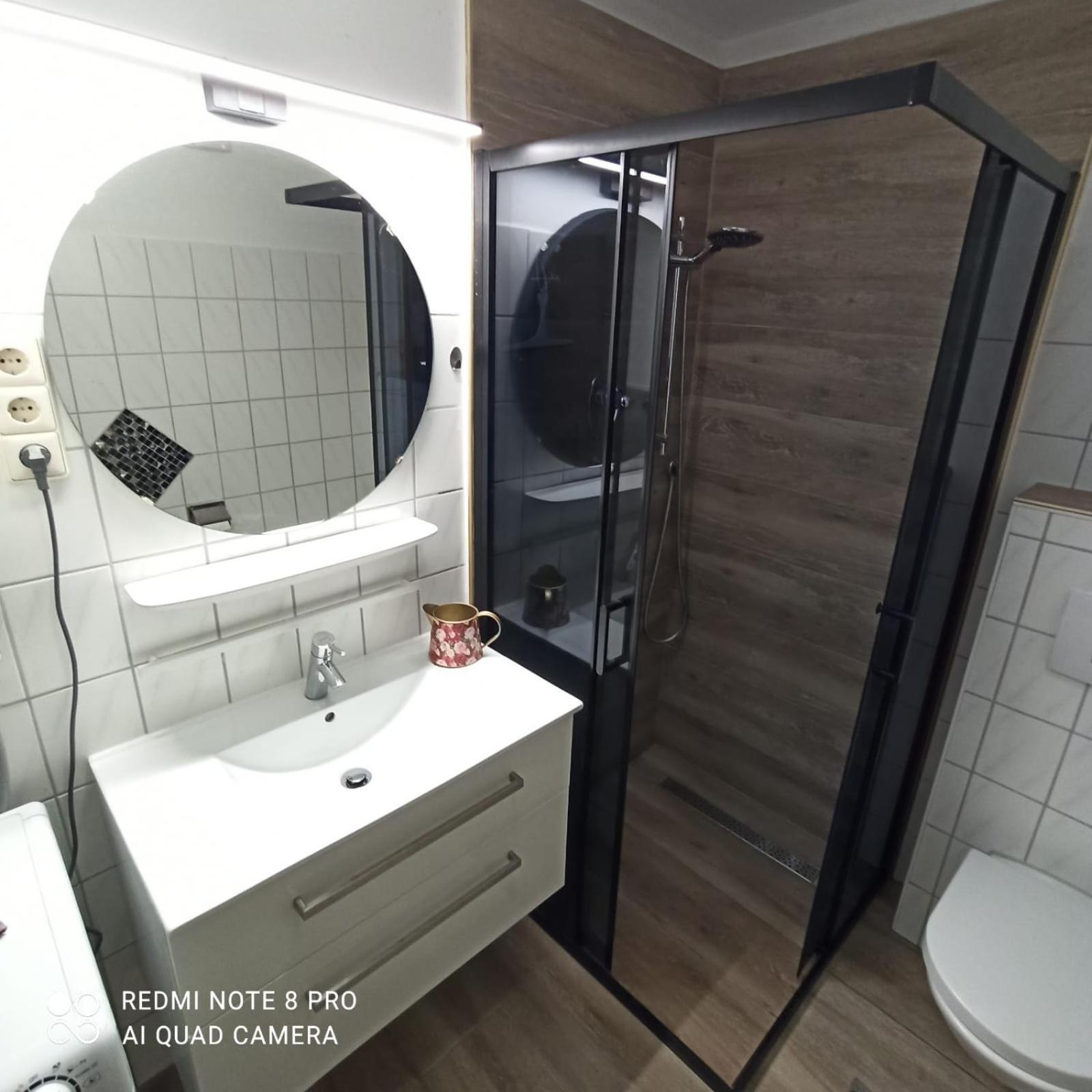 Lav Apartment Ровин Екстериор снимка
